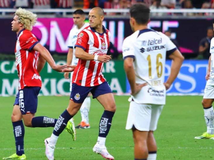 Diario Del Yaqui - Chivas Golea A Pumas En Debut Del Chicharito