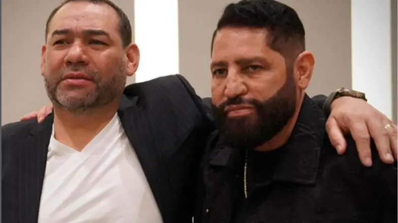 VIDEO | Pancho Barraza canta en funeral del padre de un amigo VIDEO | Pancho Barraza canta en funeral del padre de un amigo