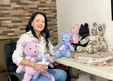 VIDEO | Cajemense elabora ositos para recordar a un ser querido fallecido