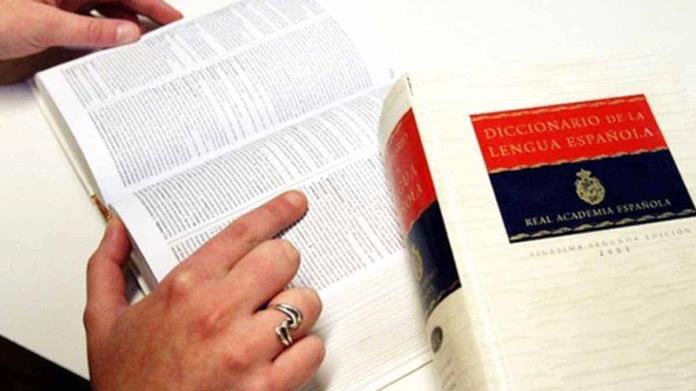 RAE elimina estas dos letras desaparecerán del abecedario español