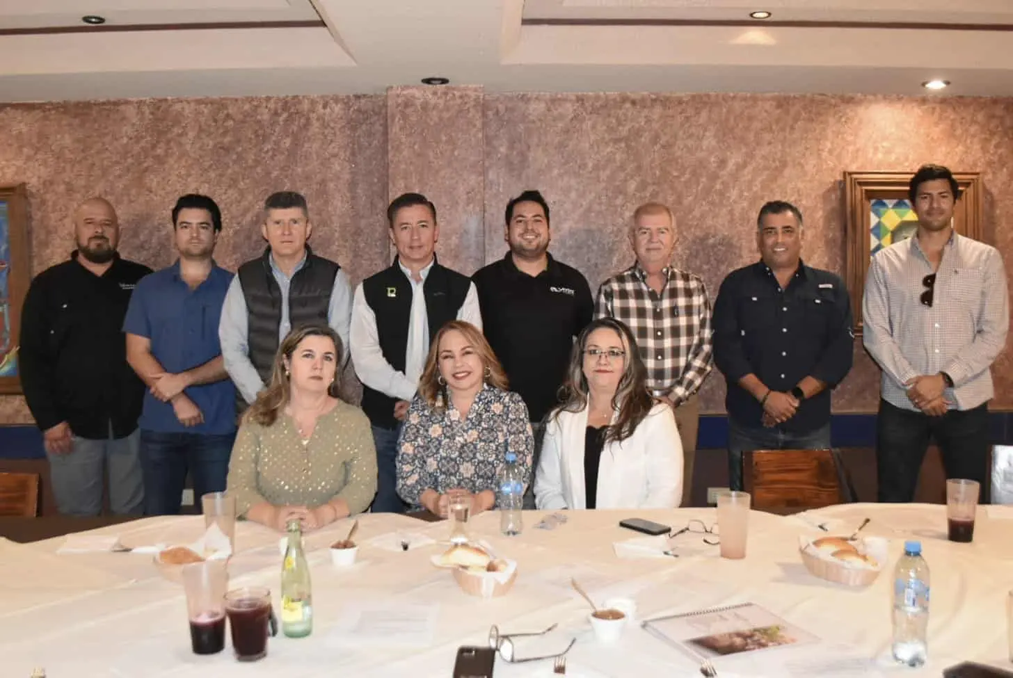 Canadevi Sonora Sur cambia de presidente; Verónica Mungarro se integra al Ayuntamiento de Cajeme 