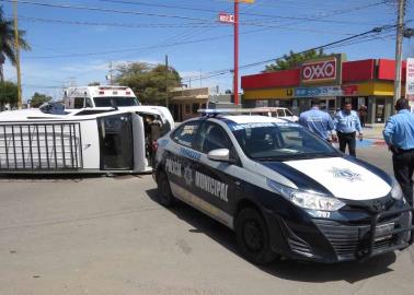 Intenta ganar el paso y termina volcado en Ciudad Obregón