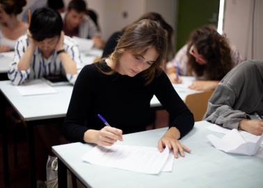 Estudiar una maestría nunca ha sido tan fácil; te presentamos 3 becas internacionales