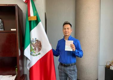 Bacobampense hace historia al obtener el primer pasaporte no binario en Sonora