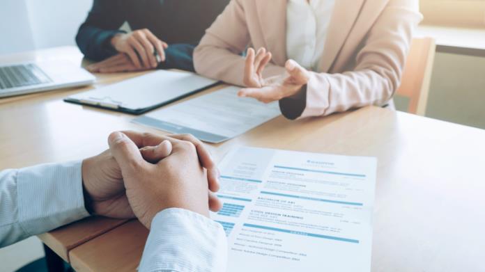 Así es como debes vestirte para una entrevista de trabajo y tener éxito Así es como debes vestirte para una entrevista de trabajo y tener éxito