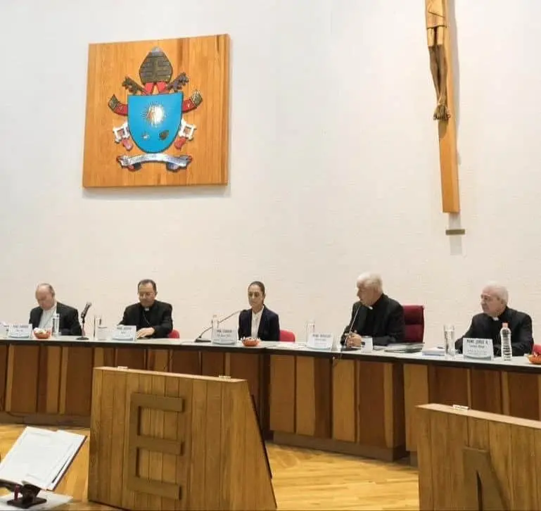 Obispos piden a candidatas y candidato trabajar por la paz