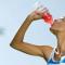 ¿Cuándo deberías tomar bebidas hidratantes?