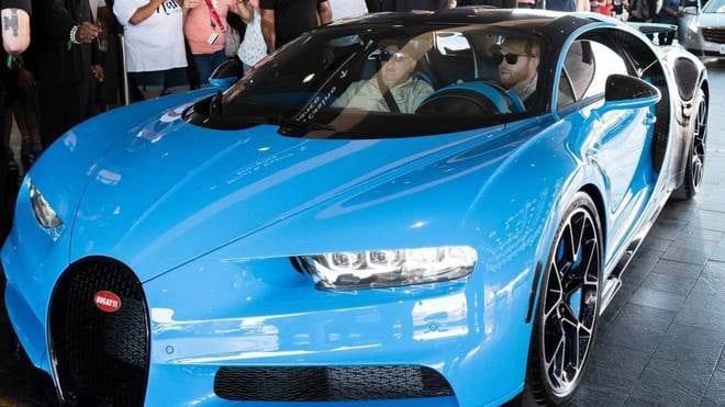Saúl "Canelo" Álvarez usa el Bugatti Chiron que estrenó antes de su última derrota en Las Vegas