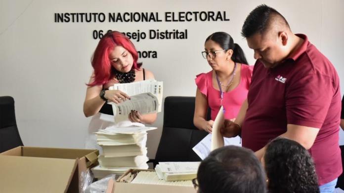 Entregan en Cajeme listados nominales a representaciones partidistas Entregan en Cajeme listados nominales a representaciones partidistas