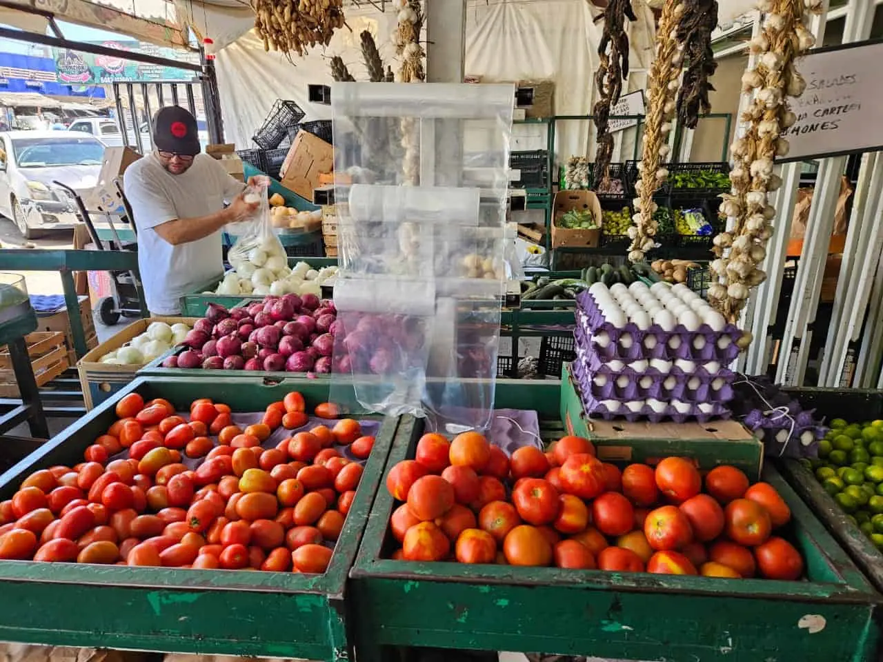 Conservan productos regionales precios accesibles