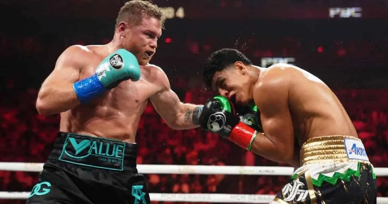 Saúl "Canelo" Álvarez vence a Jaime Munguía