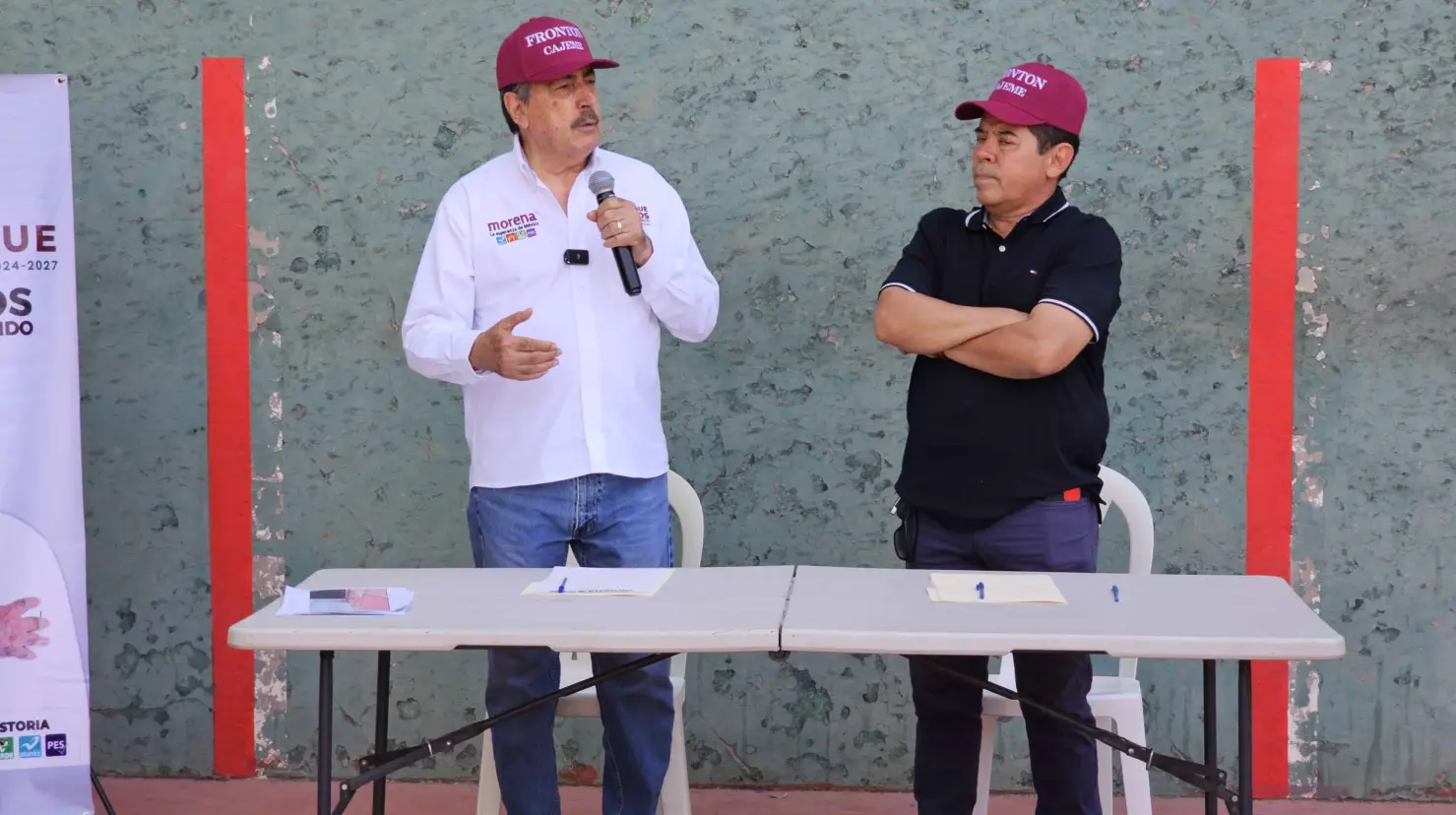 Javier Lamarque firma acuerdo con la Liga Municipal de Frontón