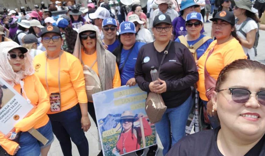 Buscadoras de Huatabampo participan en marcha nacional