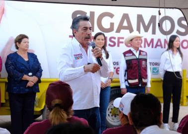 Javier Lamarque recibe el apoyo de habitantes del Campo 29 y 30