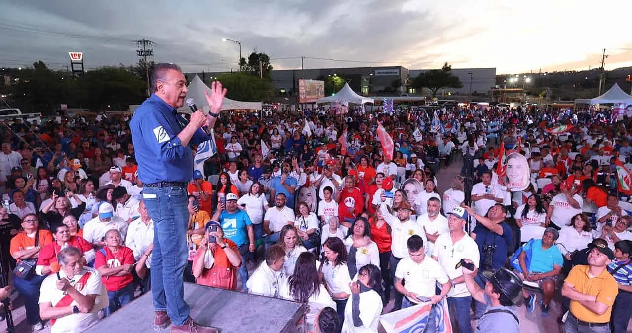 Recibe Beltrones respaldo en Nogales