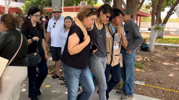 VIDEO | Joven sufre golpe de calor mientras esperaba votar en Cajeme VIDEO | Joven sufre golpe de calor mientras esperaba votar en Cajeme