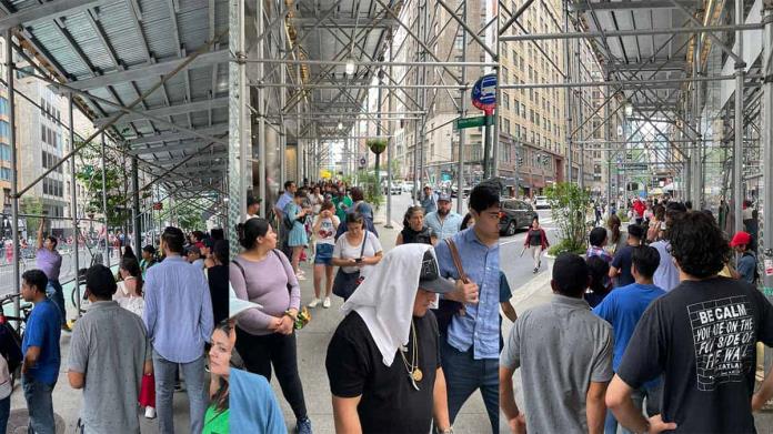 VIDEO | Mexicanos en el extranjero hacen largas filas para poder ejercer su voto VIDEO | Mexicanos en el extranjero hacen largas filas para poder ejercer su voto