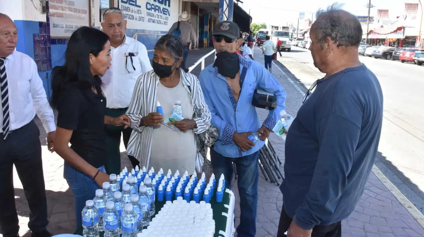 Ante el intenso calor, en Navojoa instalan módulo de hidratación
