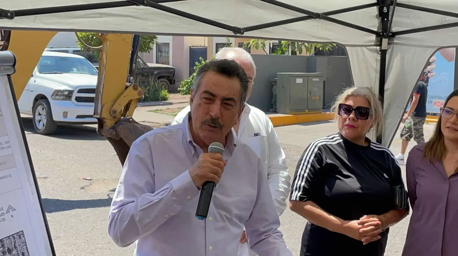 VIDEO | Javier Lamarque se reincorpora al Ayuntamiento con rehabilitación en calle