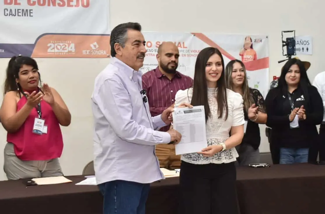 Javier Lamarque recibe constancia de mayoría como alcalde electo en Cajeme