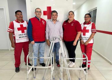 Alberto Vázquez visita la Cruz Roja en Huatabampo