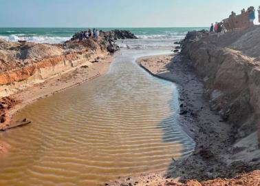 En Huatabampo clausuran escollera en la playa de Camahuiroa