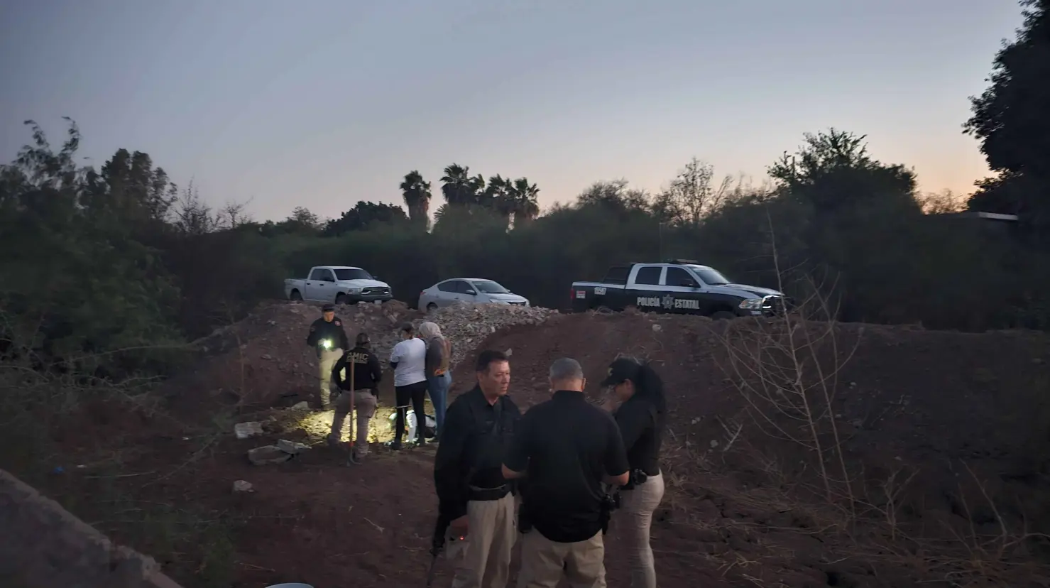 Encuentran hombre en una fosa en Urbi Villas del Real en Cajeme