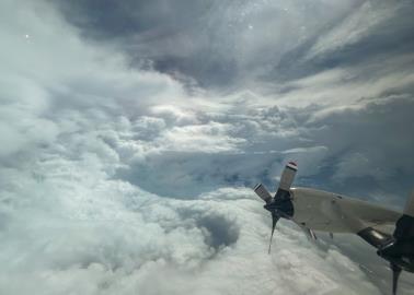 VIDEO | Huracán "Beryl": así se ve el centro del ciclón grabado desde un avión cazahuracanes