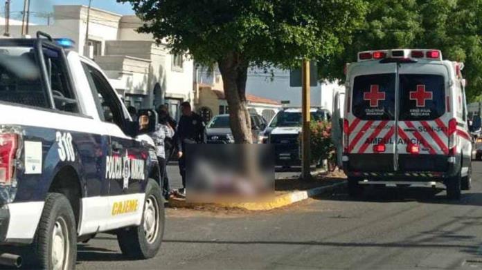 Pareja termina en el Hospital de Ciudad Obregón tras sufrir accidente Pareja termina en el Hospital de Ciudad Obregón tras sufrir accidente