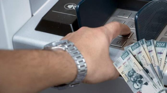 Así puedes retirar dinero en el cajero sin tu tarjeta Banamex: paso a paso Así puedes retirar dinero en el cajero sin tu tarjeta Banamex: paso a paso