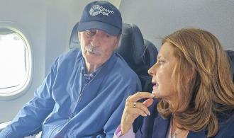 Bajan de avión en Panamá a expresidentes que iban a Venezuela, entre ellos Vicente Fox