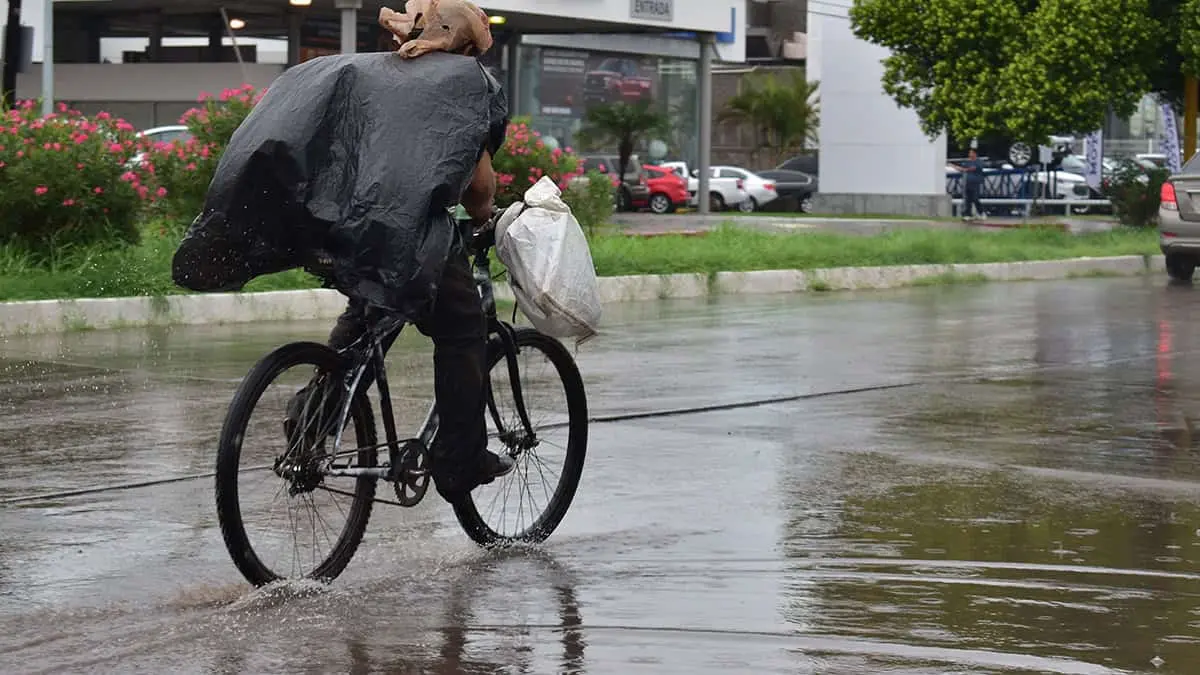Clima en Sonora hoy 30 de julio: Pronostican lluvias y fuertes vientos con posible formación de torbellinos