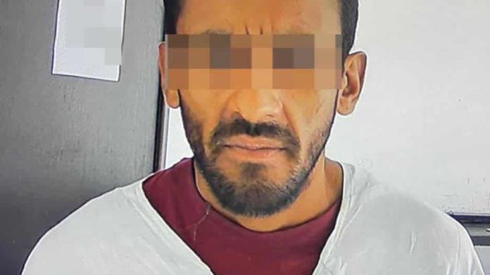 Detienen a hombre por machetear a policía y maltratar a su familia en Navojoa Detienen a hombre por machetear a policía y maltratar a su familia en Navojoa