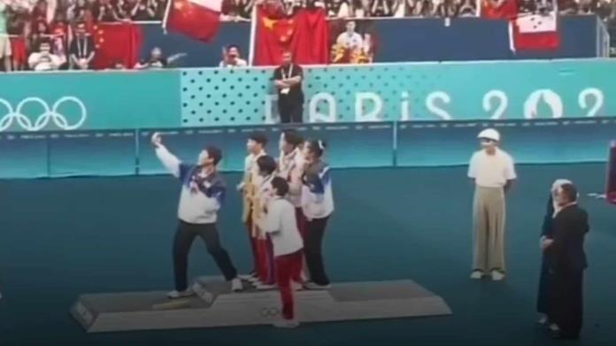 Selfie Olímpico: Un momento de unidad entre Corea del Norte y Corea del Sur Selfie Olímpico: Un momento de unidad entre Corea del Norte y Corea del Sur