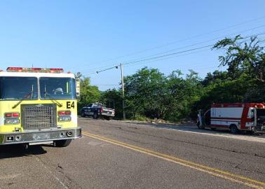 Baches en el camino provocan accidentes