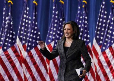 Kamala Harris es nombrada oficialmente como candidata presidencial del Partido Demócrata