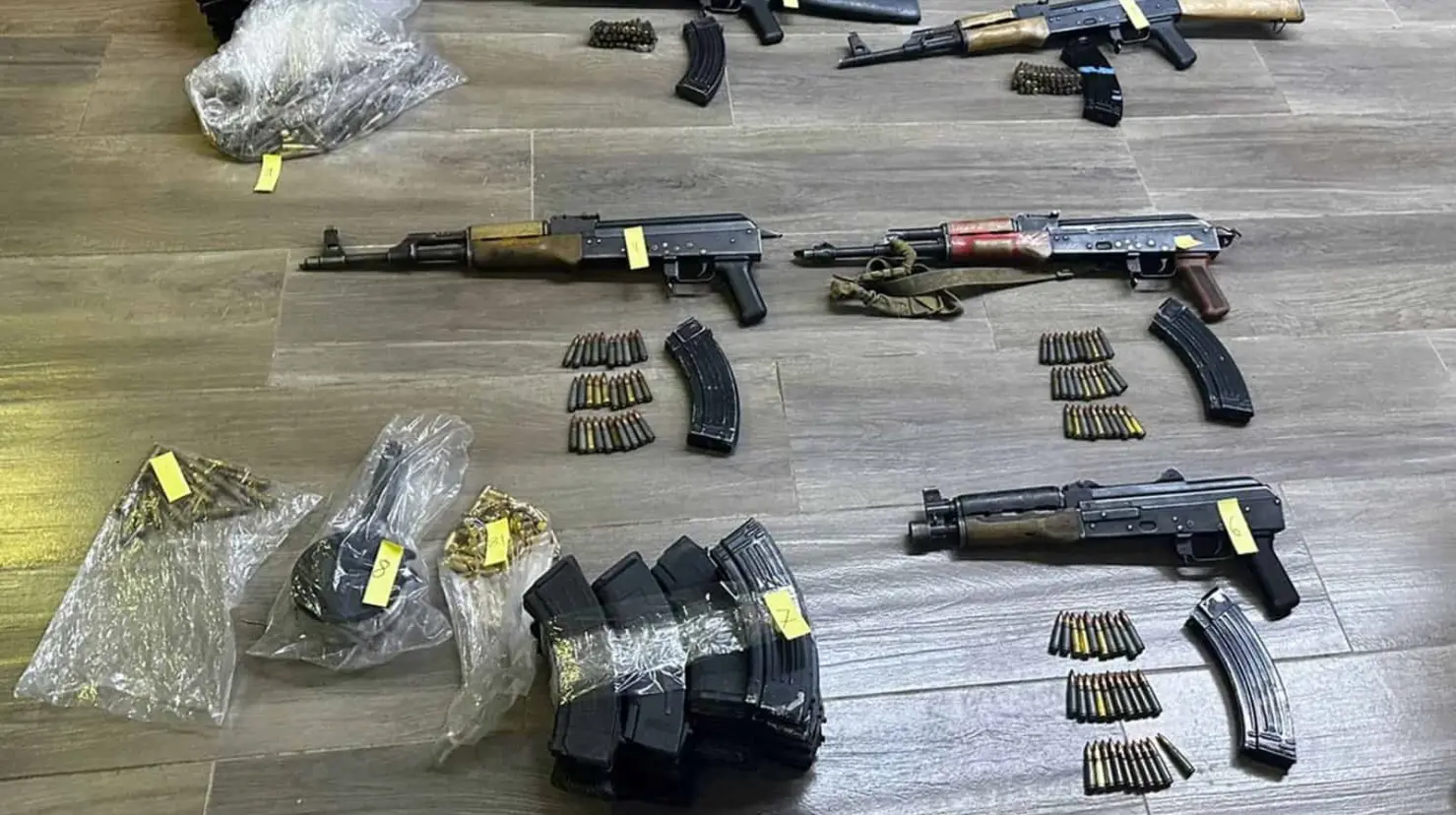 FGR investiga hallazgo de arsenal en Oquitoa