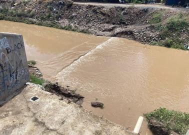 Lluvia en Navojoa arrastra personas, vehículos y deja inundaciones