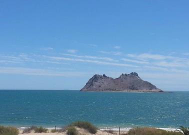 Niño de 5 años muere ahogado en playa de Bahía de Kino