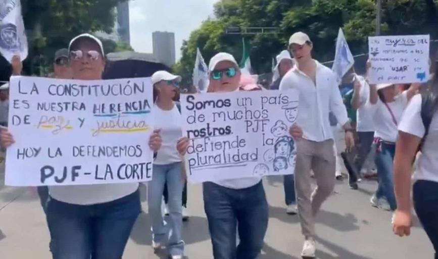 Protestan en CDMX contra Reforma Judicial de AMLO