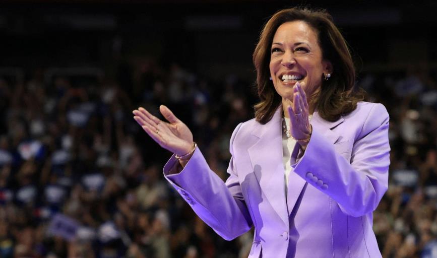 Kamala Harris rompe récord al recaudar 540 mdd en el primer mes de campaña