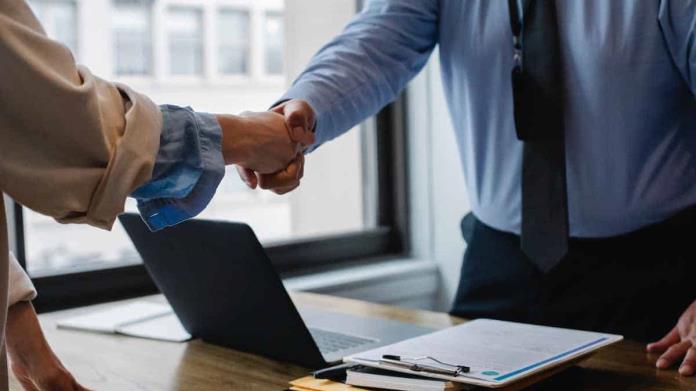 ¿Tener dos trabajos formales al mismo tiempo es ilegal? Esto se sabe ¿Tener dos trabajos formales al mismo tiempo es ilegal? Esto se sabe