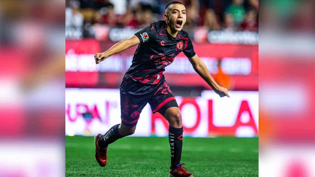 Gilberto Mora hace gol histórico y se convierte en el anotador más joven de la Liga MX