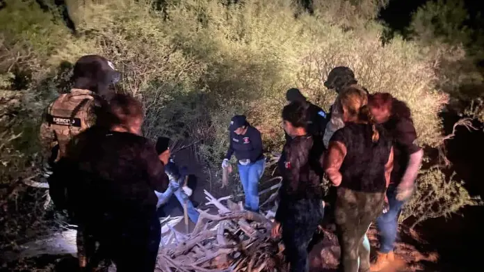 Rastreadoras de Ciudad Obregón localizan restos óseos de tres personas en Vícam