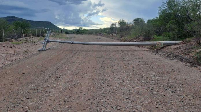 Tras lluvias, habitantes de Buenavista en Cajeme se quedan sin luz Tras lluvias, habitantes de Buenavista en Cajeme se quedan sin luz