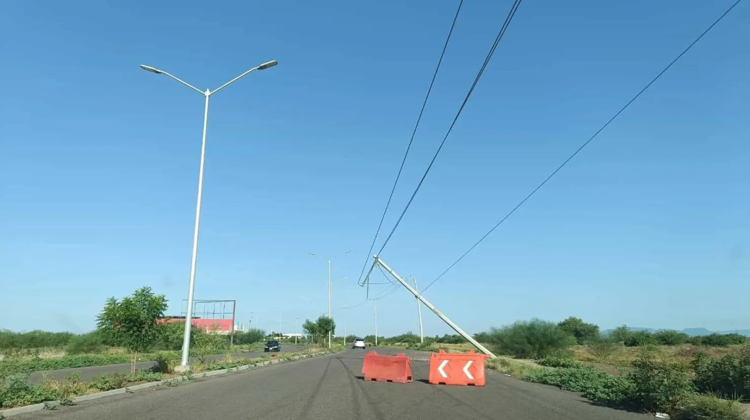 Daños en cableado de CFE deja a más comunidades sin agua y sin luz en Cajeme