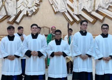 Seminaristas reciben su sotana en Catedral