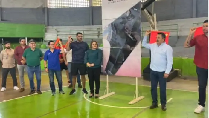 Rehabilitan Gimnasio Municipal en Cajeme; tras 24 años cambiarán la duela
