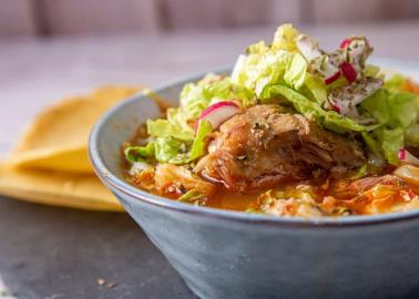 Fiestas patrias 2024: El truco de cocina para que el maíz pozolero se cocine más rápido