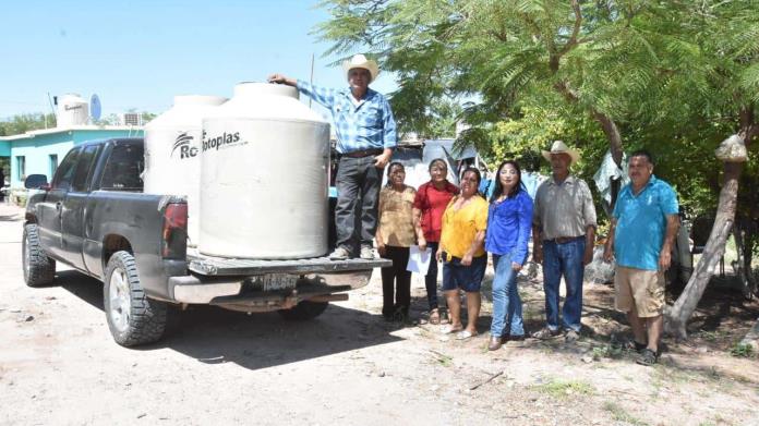 En Navojoa reciben tinacos y cisternas familias de Bacabachi y Masiaca En Navojoa reciben tinacos y cisternas familias de Bacabachi y Masiaca
